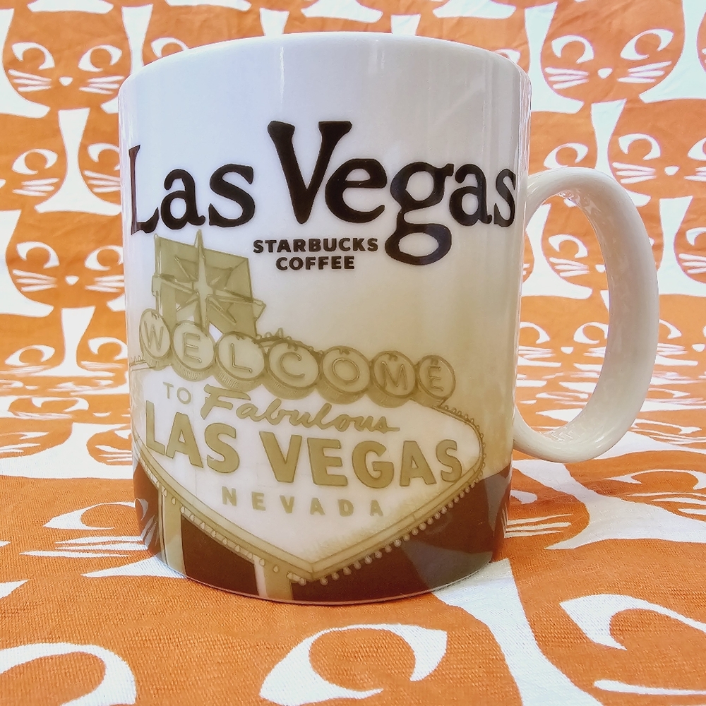 Starbucks Las Vegas Global City Collector 2011 edition Mug, excellent shape